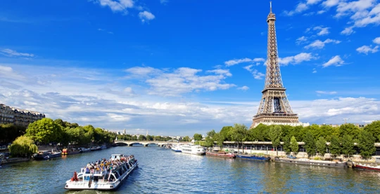 Tour des "Bateaux Parisiens"