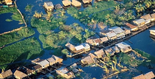 Visite guidée de la ville flottante de Belen