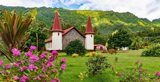 Besuch des Dorfes Taiohae und seiner Kathedrale