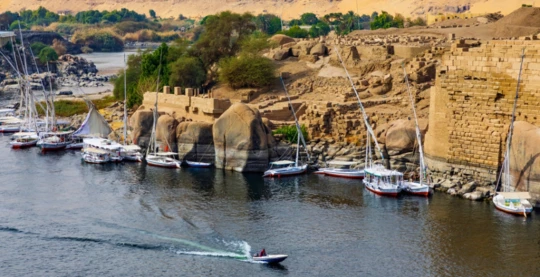 Motorboat trip in the Nile cataracts