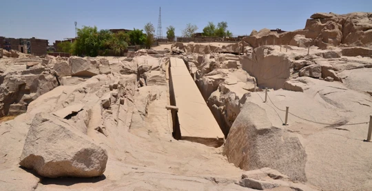 Visit of the unfinished obelisk