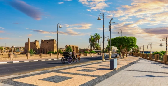 Horse-drawn carriage ride between the temples