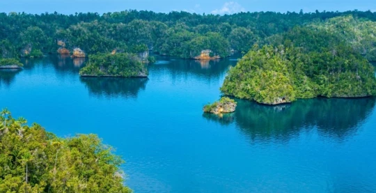 Esplorazione di "The Passage" in kayak o lancia