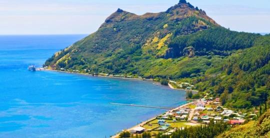 Tour de l’île de Tubuai guidé en bus