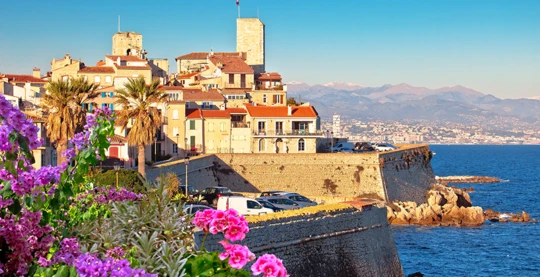 Antibes sous le soleil méditerranéen