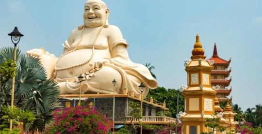 Vinh Trang Pagoda visit