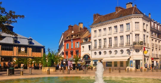 Discover the city of Sens