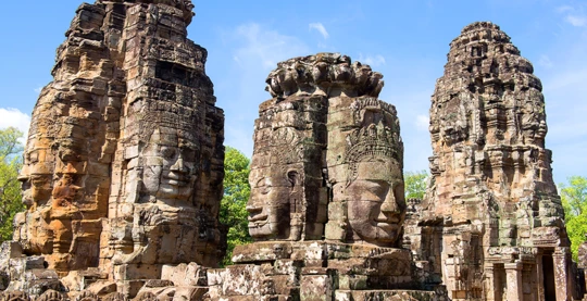 Angkor Thom : temple du bayon et terrasse des éléphants