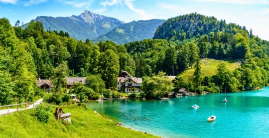 Guided tour of Salzbola - Salzkammergut lake district: Fuschlsee, Wolfgansee, Bad Ischelurg