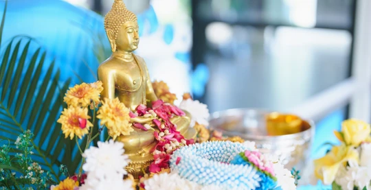 Cerimonia di benedizione buddista