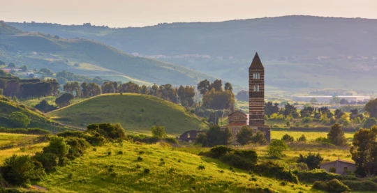 Day trip with lunch to Alghero, Palmavera and Saccargia