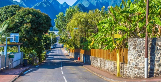 Visit to the village of Entre-Deux