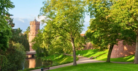 Visita a pie de Nimega