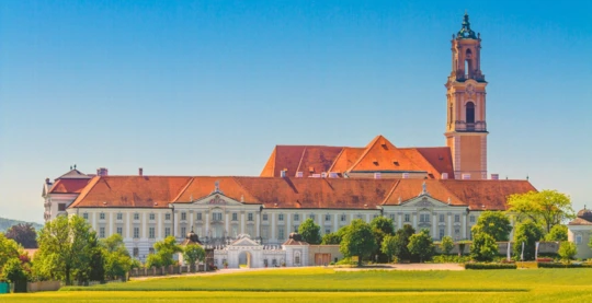 Abadía de Herzogenburg y visita a la ciudad de Krems