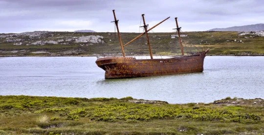 Tour of the shipyard's historical museum