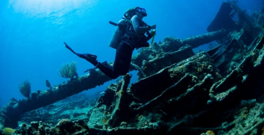 Diving on the Bimini Barge wreck