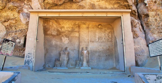 Visite de la tombe royale d’Akhenaton