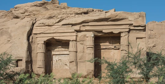 Besichtigung des Tempels von Gebel el Silsila