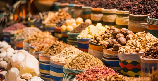 Boutique de papyrus et marché de Louxor