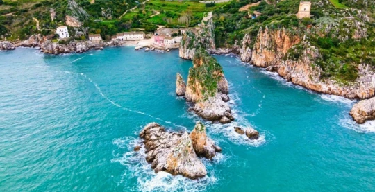 Visite de la thonaire de Scopello