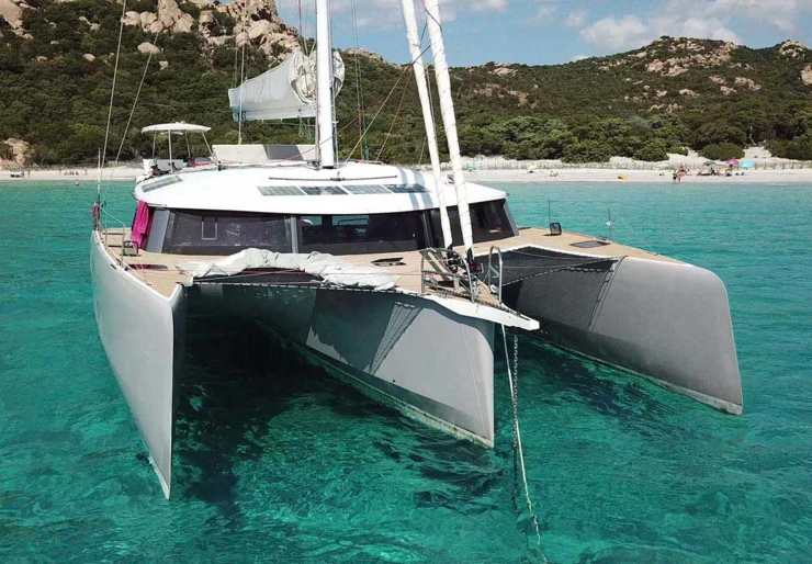 Neel 51 Marina Phare Bleu | Trilogy