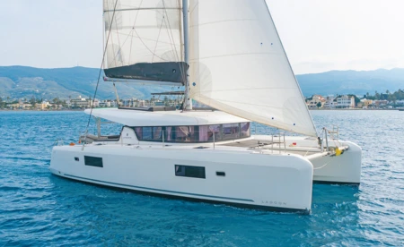 Lagoon 42