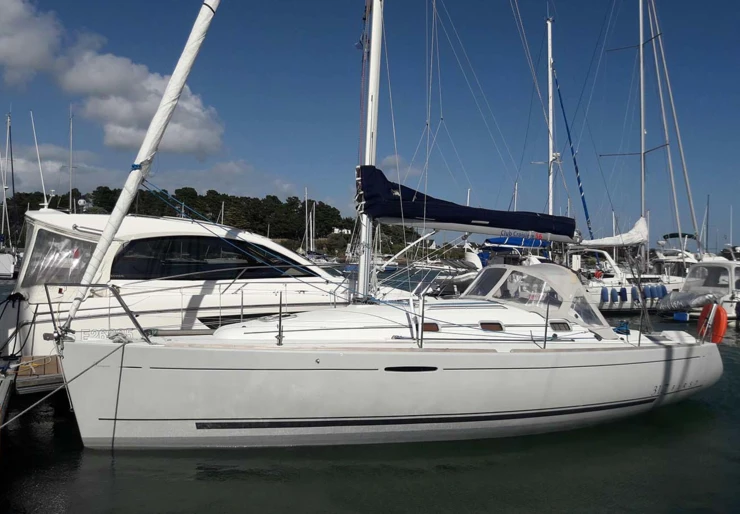 First 31.7 La Trinité-sur-Mer | SAMSARA