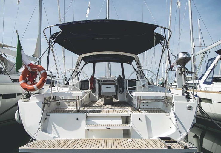 Oceanis 41.1 Cala de Medici | Hydros - Standard line