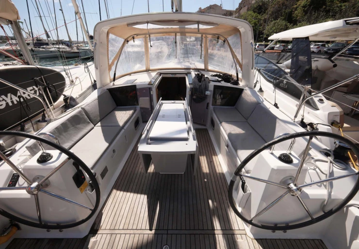 Oceanis 41.1 Marina Mahon | BARBANEGRA