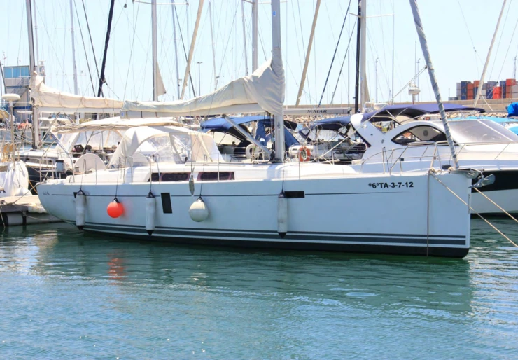 Hanse 445 Valencia harbour | Daydream