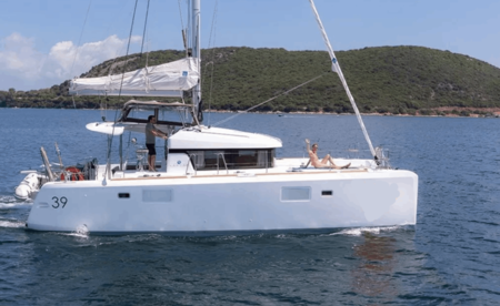 Lagoon 39