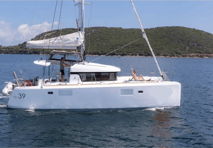 Lagoon 39 Preveza | Lost Cat