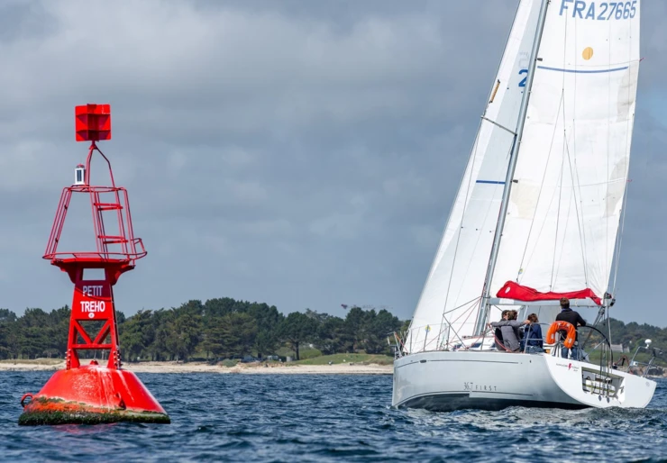 First 36.7 La Trinité-sur-Mer | MAJOR TOM