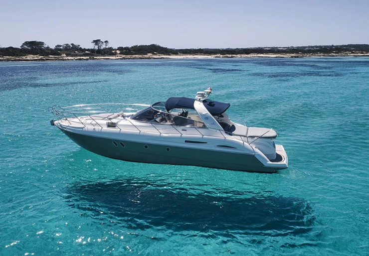 Cranchi Mediteranee 47 Club Nautico de Ibiza | Com Tu