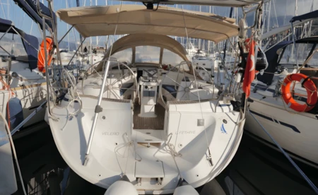 Bavaria 44