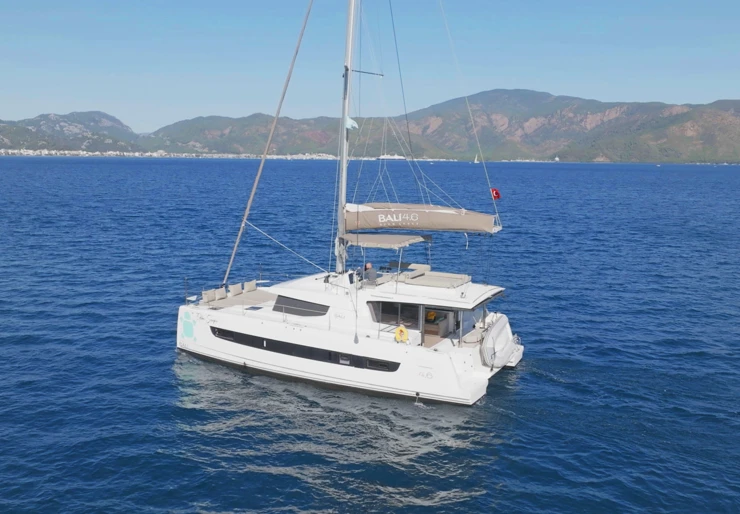 Bali 4.6 Albatros Marina | Ediba Scorpio