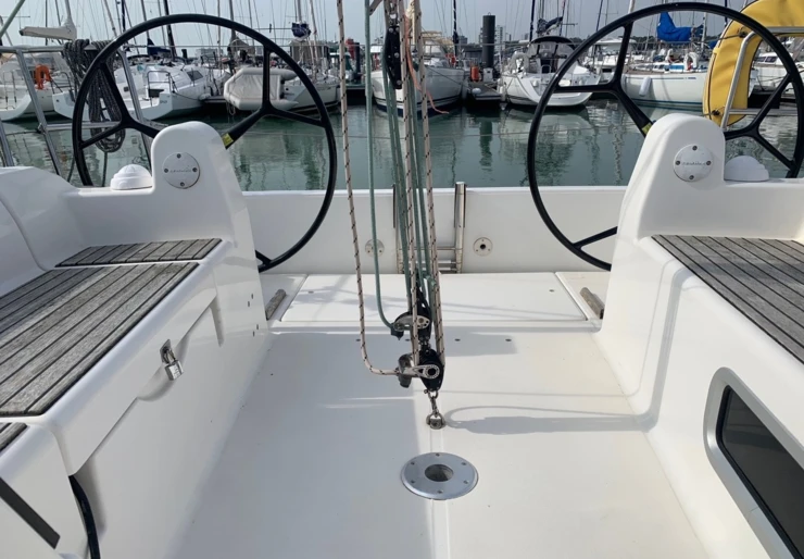 Dufour 310 GL La Trinité-sur-Mer | DUFOUR 310