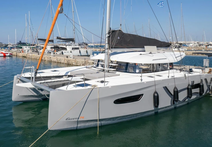 Excess 14 Hafen von Lefkada | TIRAMISU