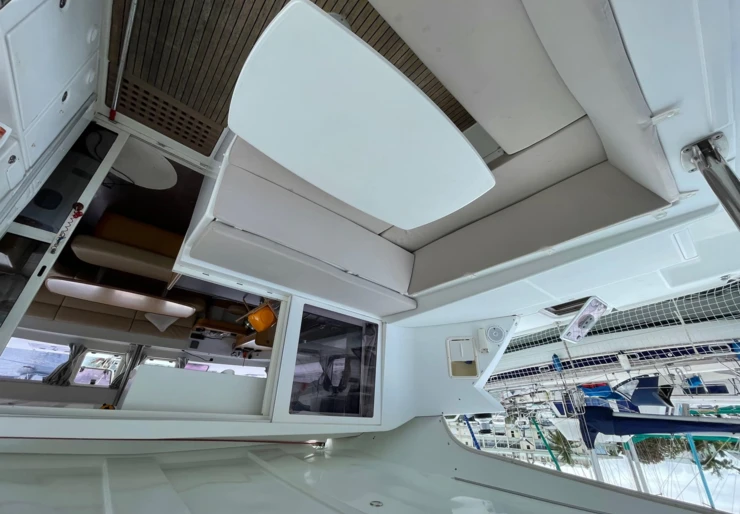 Lagoon 421 Marina Bas-du-Fort | Bulle