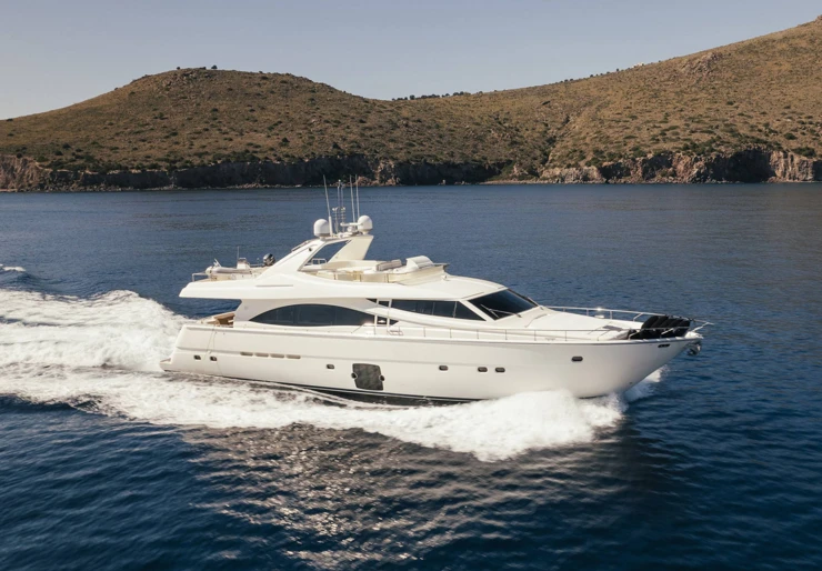 Ferretti 830 Lefkas harbour | Lidia