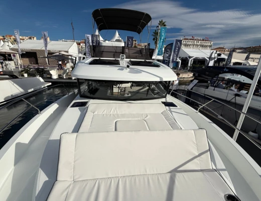 Swift Trawler 37 Fly