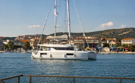 Lagoon 43