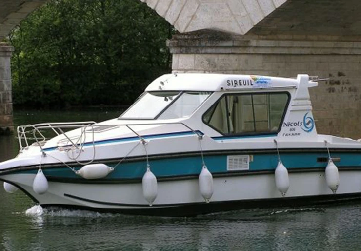 Sedan 800 Sireuil | SIREUIL