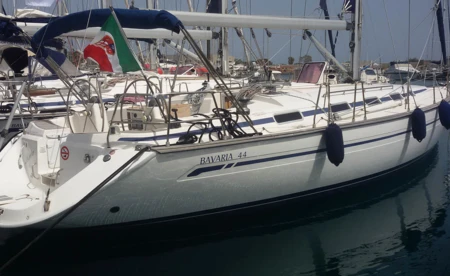 Bavaria 44