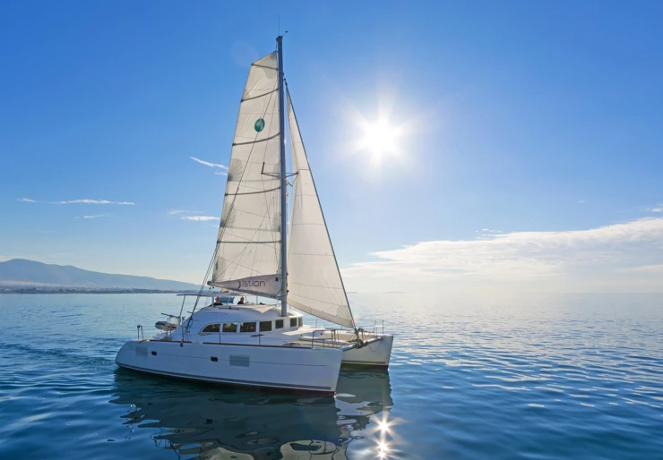 Lagoon 380 Lavrio - porto principale | CATAKI