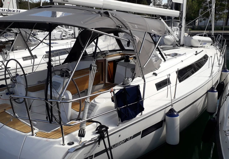 Bavaria 37 Cruiser Marina Tankerkomerc | Eirené