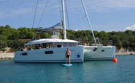 Lagoon 560