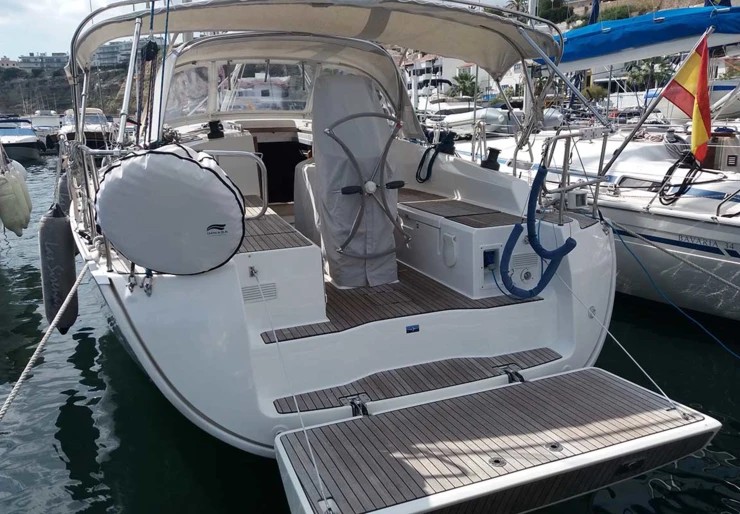 Bavaria 36 Cruiser Marina Mahon | Las Sirenas (6ª MH-1-85-17 – 0660/2023)