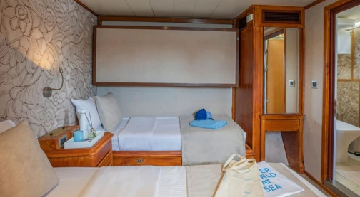 Cat A - Upper deck - Double bed or twin beds