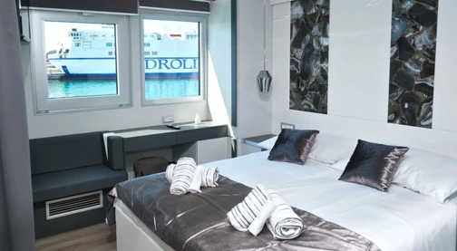 VIP - Pont supérieur ou principal